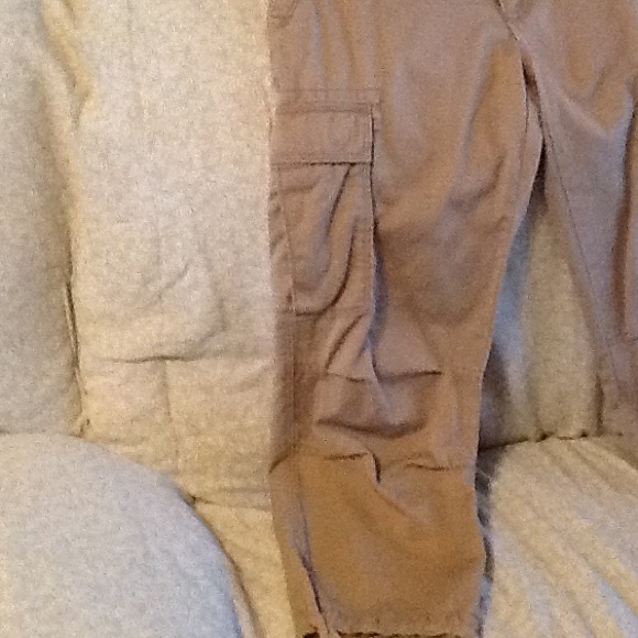 Capris - Picture 2 of 4