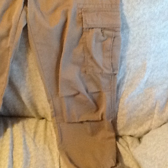 Capris - Picture 3 of 4