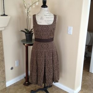 🚫Sold in a bundle🚫Great Anne Taylor Loft dress!!