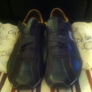 Bundle ⛔Brown Guess sneakers/ polo hoody