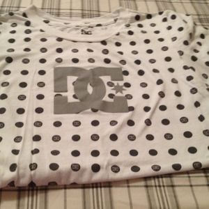 DC tee size M