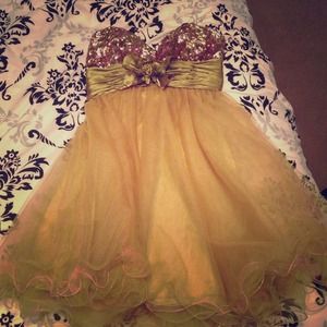 Short pink/purple and green dress