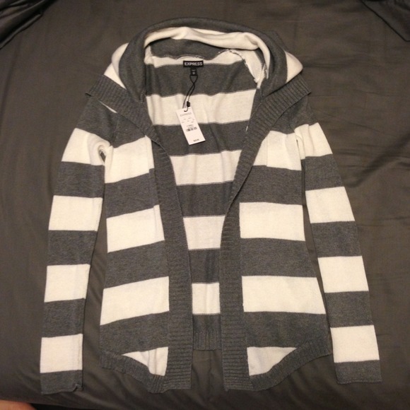 Reduced! Express long sleeve sweater WITH tags! :)