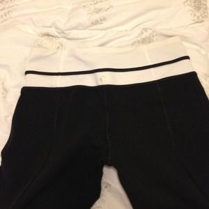 Lululemon crop size 4 new barely worn