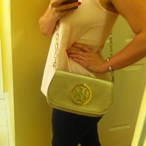 Tory Burch cross body or clutch!