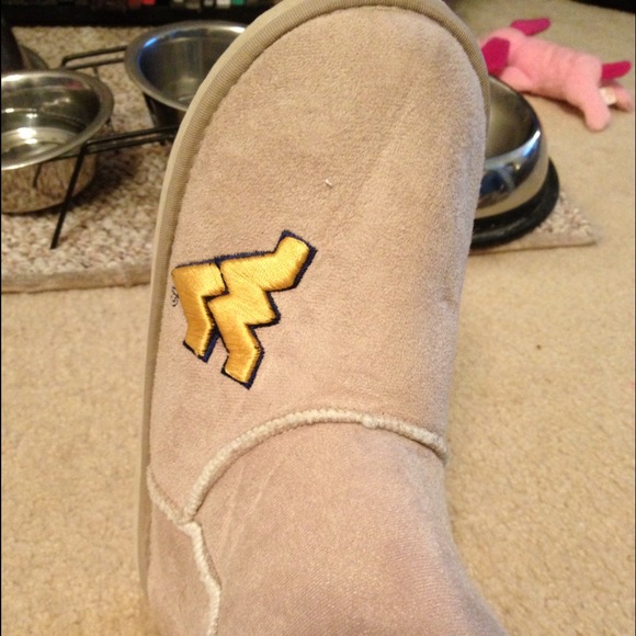 College teams ugg look boots