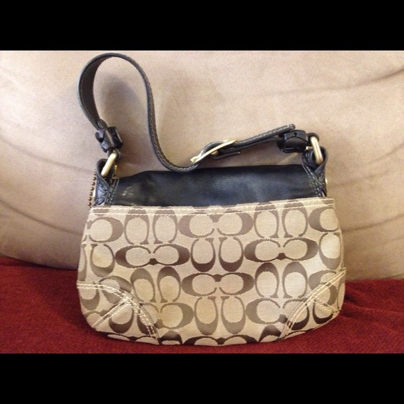 *Reduced* Coach purse - barely used - Picture 2 of 2