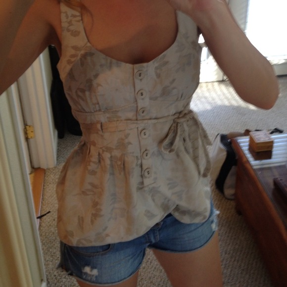 Bundle/Sold silk and satin BCBG Tailored Top❤ - Picture 2 of 2