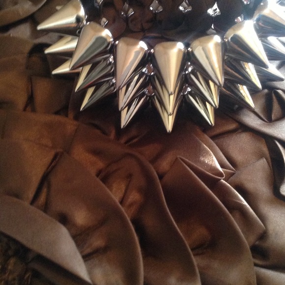 *Sold in bundle*Stretchy gunmetal spiked bracelet - Picture 4 of 4