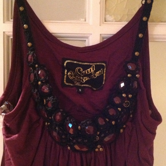 🚫Sold Maroon beaded top - Picture 3 of 4