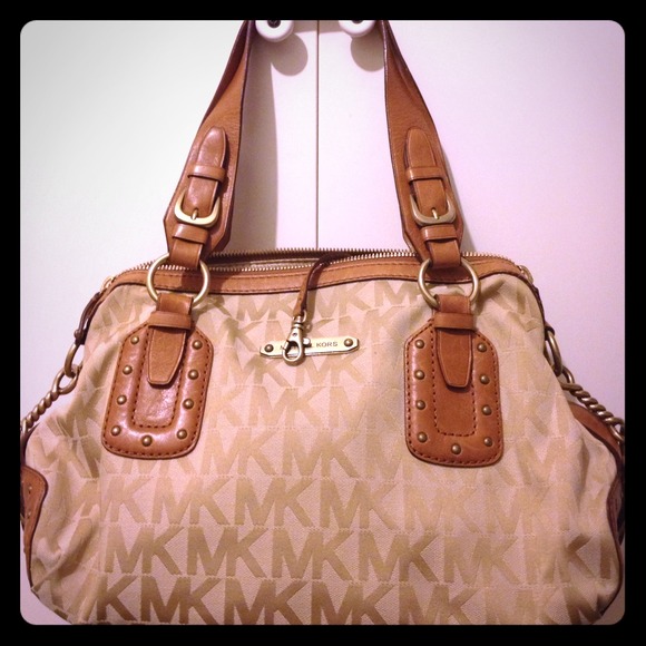 *SOLD* Michael Kors bag
