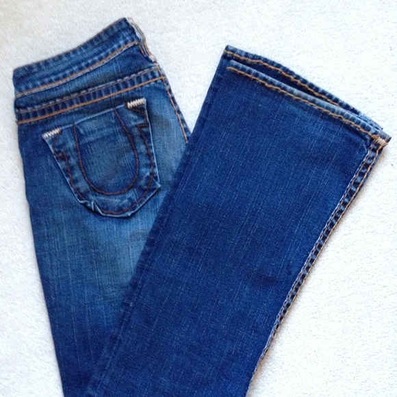 True Religion Size 28, inseam 33-34 Bobby Super