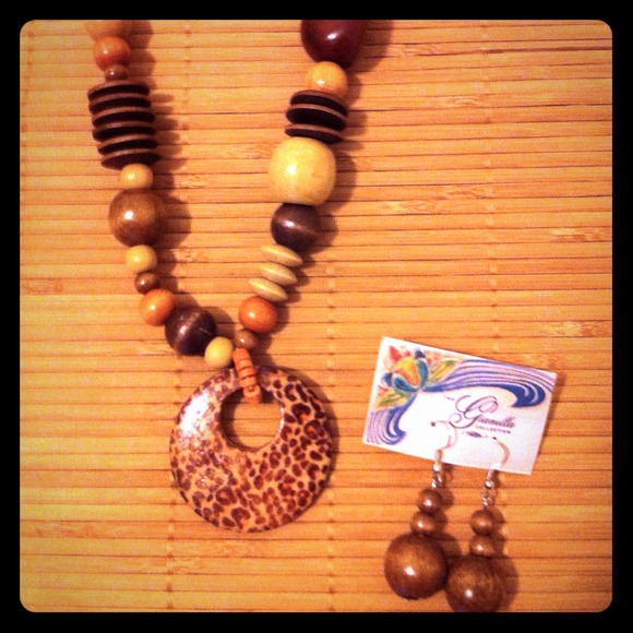 Boho TGC Safari Naturale Wood NecklaceEarrings Set