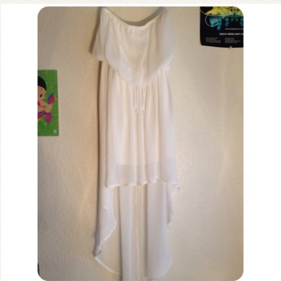 White high to low dress.