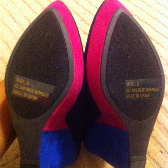NWOT Color block wedges - Picture 4 of 4