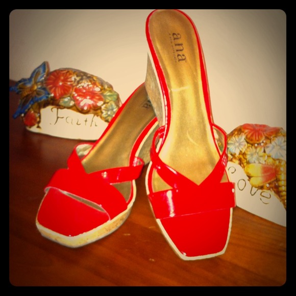 Red Ana Sandal