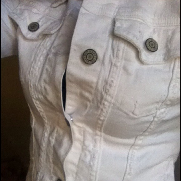 White jacket - Picture 3 of 3