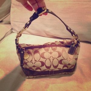 Reserved for Teresita👛 Authentic Coach bag