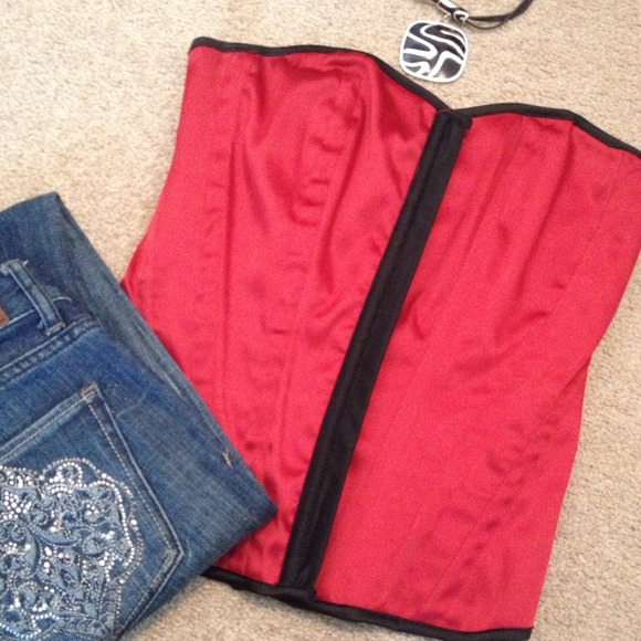 Reversible Bustier Top - Picture 3 of 3