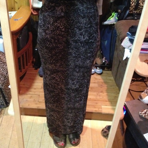 ❌SOLD❌Cotton On Long Leopard Print Skirt