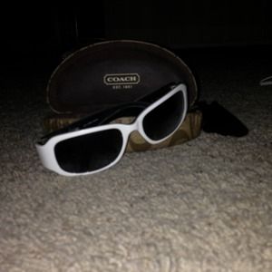 REDUCED**Authentic COACH sunglasses with case