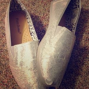 Traded!!!Sparkle shoes, fits like 8  8 1/2
