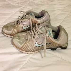 Nike Shocks