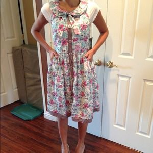 ***Sold in a bundle***Floral Bowtie Dress