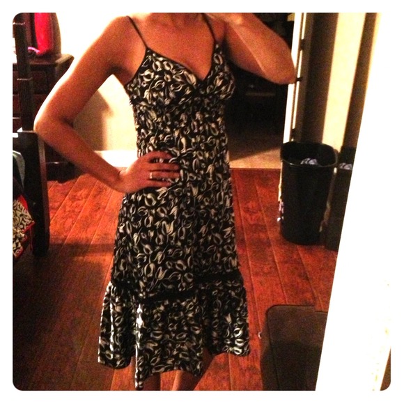 ❤Bebe silk dress ❤