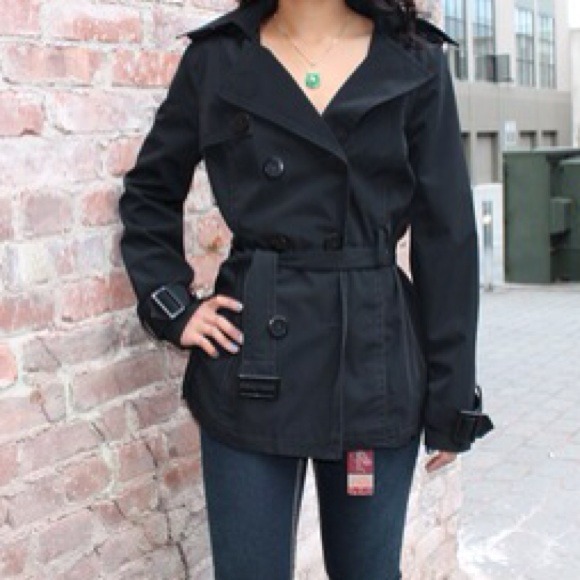 ❌SOLD IN BUNDLE❌Nine West Trench Coat with Hoodie