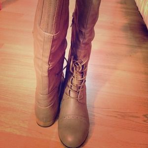 🔱Taupe combat boots !