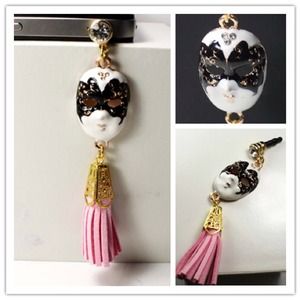 Mask dust plug for iPhone/Samsung/Htc/3.5mm