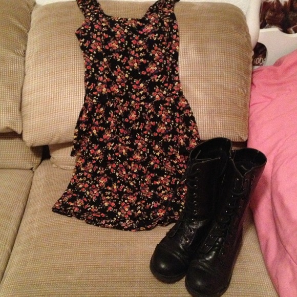 Dress and boots bundle!❤
