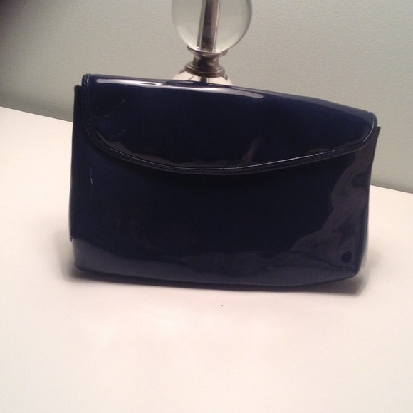 Navy clutch $19