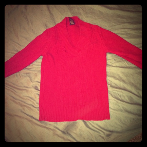Spring red sweater! - Picture 1 of 2
