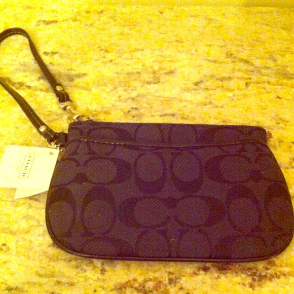 SOLD!!! NWT Black Coach Wristlet