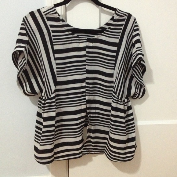 Brand New Black and white top. - Picture 2 of 4