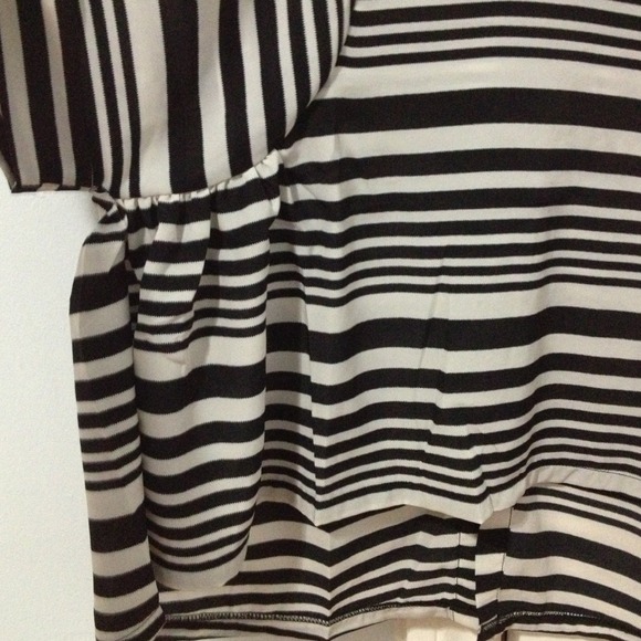 Brand New Black and white top. - Picture 4 of 4