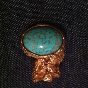 💢💢💢💢sold💢💢💢💢Ysl oval arty ring