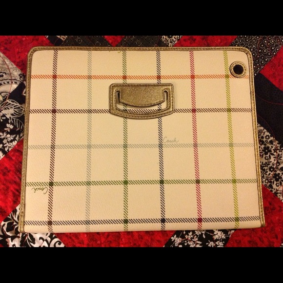 Coach - Picture 2 of 4