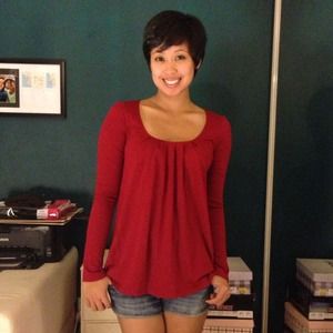 ⛔SOLD Gap Red Long Sleeve Top