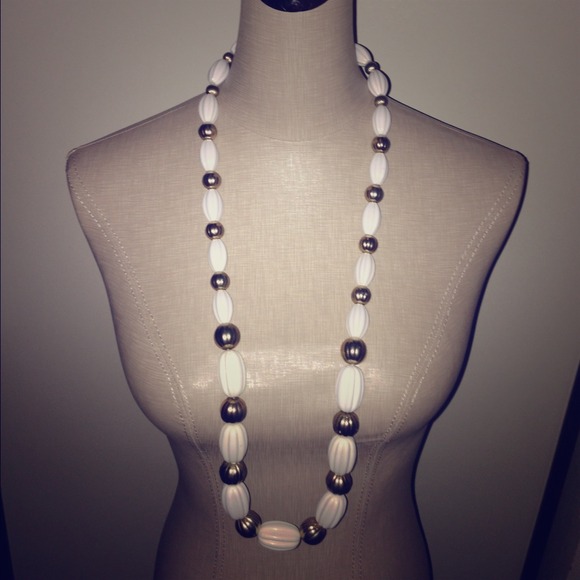 Necklace. About 32 inches. Never been worn.