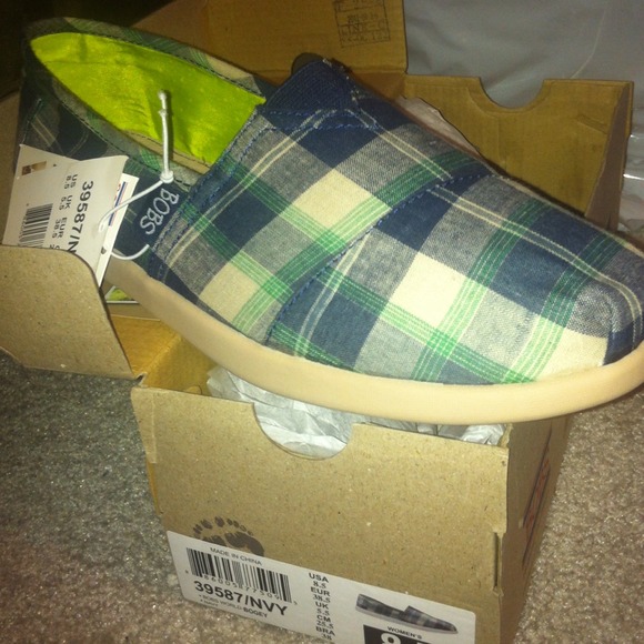 Shoes.....NO TRADES.... - Picture 1 of 1