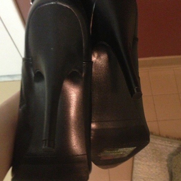 ⛔SOLD⛔Pleaser thigh high boots. NWOT - Picture 3 of 4