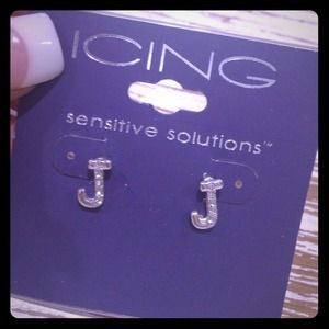 NWT never been worn earrings.