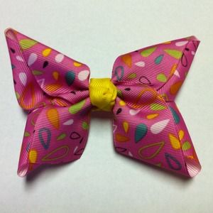 Easter bow 5.5" wide