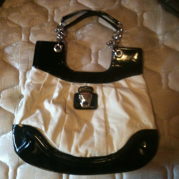 Canvas and patent leather trim handbag with chains