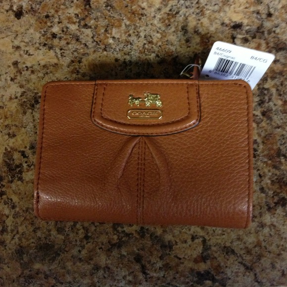 Coach Clutches & Wallets - ❤Authentic Coach wallet❤