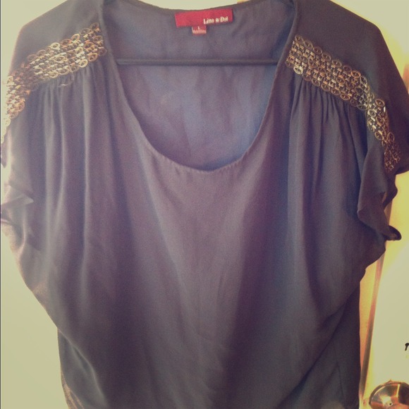 Line & Dot Tops - Line & Dot designer T