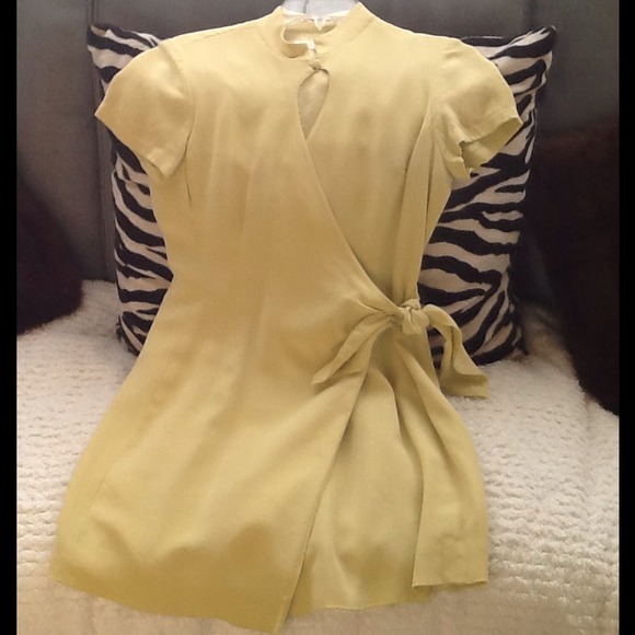 SALE!!Asian inspired wrap dress in lime.